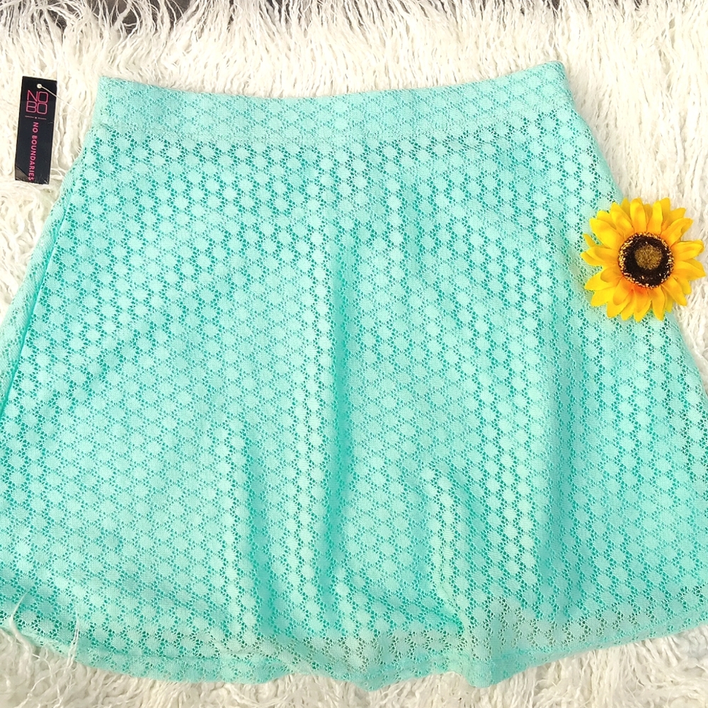 Women's Skirt Aqua NWT Size 3/5